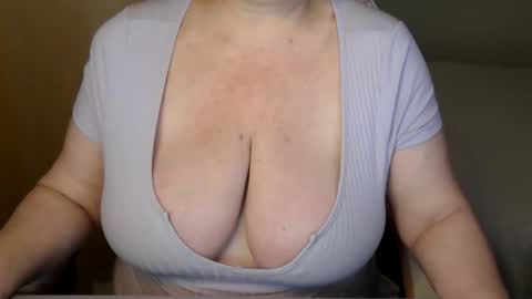 Snapshot of sensual_cris chatting on May 2026 07:16:02 AM CRIS online show from May 2026 07:16:02 AM