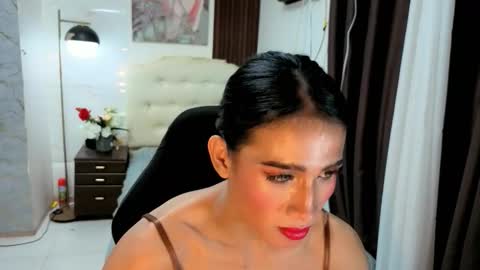 sensual_goergia online show from October 2025 06:17:02 PM