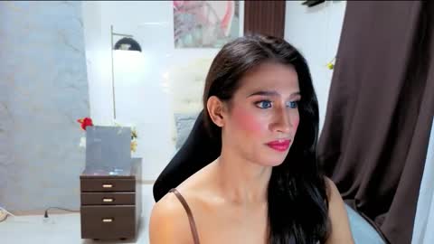 sensual_goergia online show from October 2025 04:36:02 PM