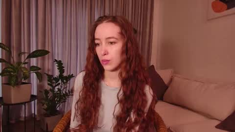 Lina or LiaLi online show from September 2025 07:19:01 AM