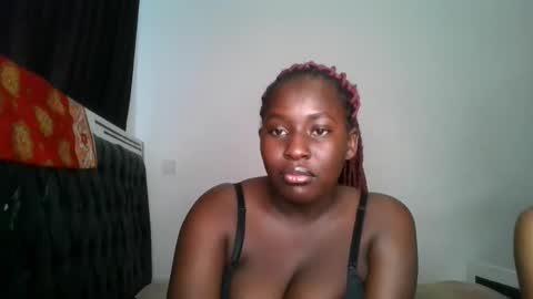 Snapshot of sensual_ria chatting on June 2026 07:12:01 AM sensual_ria online show from June 2026 07:12:01 AM