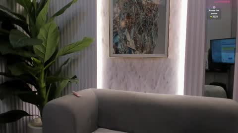 Sophie     online show from November 2025 10:16:01 AM