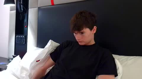 Cam online show from December 2024 12:30:01 AM