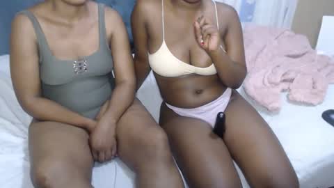 sensualally online show from April 2026 09:39:33 PM