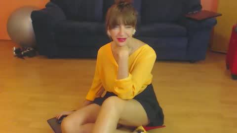 sensualmyra online show from November 2025 01:00:02 PM
