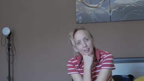 Tina online show from September 2025 12:51:02 PM
