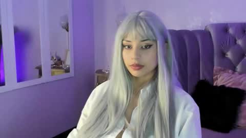 Seren  Follow me online show from September 2025 03:19:02 AM