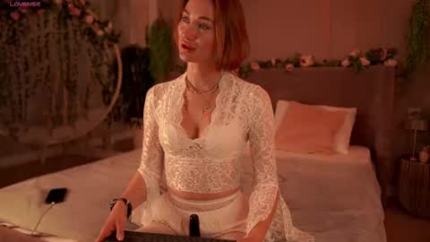 serena_waldarf online show from September 2025 03:34:01 PM