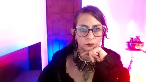 Serena Xyz online show from December 2025 08:36:02 PM