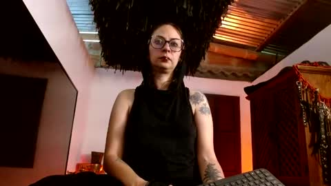 Serena Xyz online show from April 2026 06:07:01 PM