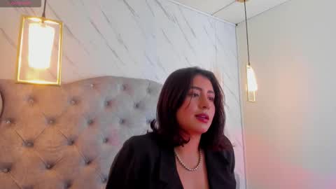 Snapshot of serenavelvet chatting on November 2025 08:02:02 PM Serena online show from November 2025 08:02:02 PM