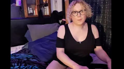 Lady Acedia online show from May 2026 10:08:02 AM