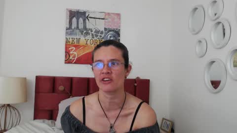 sereneclarks_ online show from December 2024 06:27:02 PM