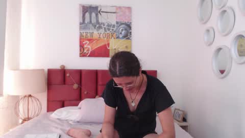 sereneclarks_ online show from January 2025 03:02:01 PM