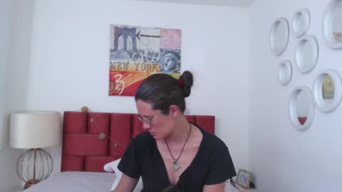 sereneclarks_ online show from January 2025 12:06:01 AM