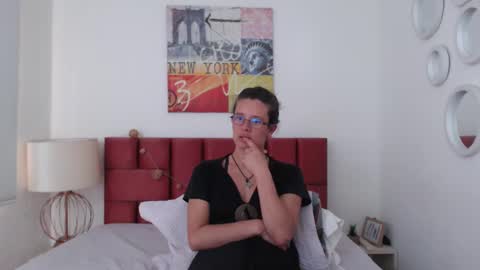 sereneclarks_ online show from January 2025 06:35:01 PM