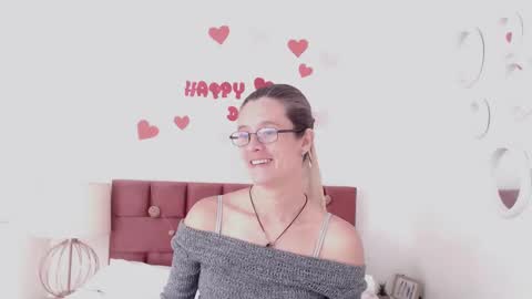 sereneclarks_ online show from February 2025 03:38:02 PM