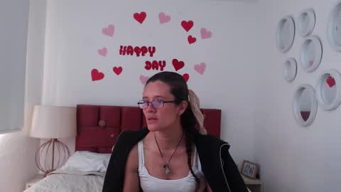 sereneclarks_ online show from February 2025 03:30:01 PM