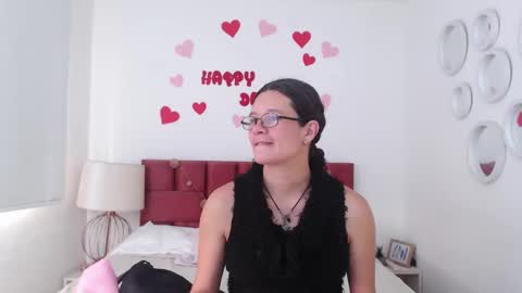 sereneclarks_ online show from February 2025 12:34:01 PM