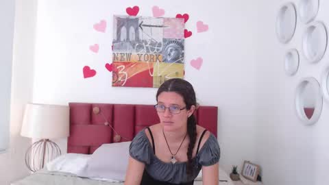 sereneclarks_ online show from March 2025 04:00:02 PM
