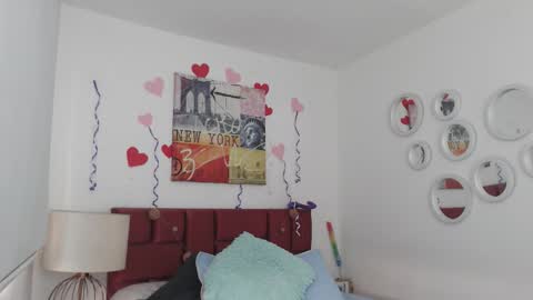 sereneclarks_ online show from September 2025 12:15:02 PM