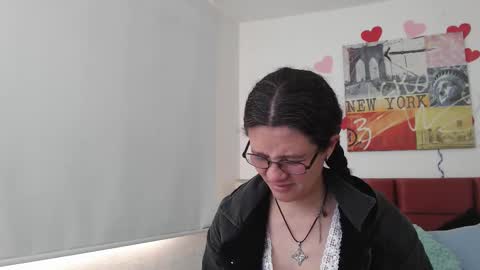 sereneclarks_ online show from September 2025 12:38:02 PM