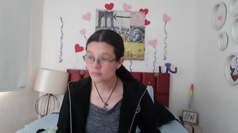 sereneclarks_ online show from September 2025 12:28:02 PM
