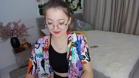 Snapshot of sereneflame chatting on January 2025 10:06:02 AM Ophelia online show from January 2025 10:06:02 AM