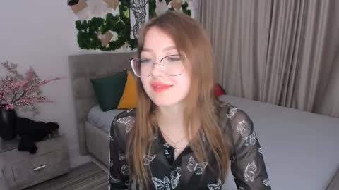 Snapshot of sereneflame chatting on February 2025 10:13:01 PM Ophelia online show from February 2025 10:13:01 PM