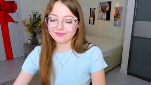 Snapshot of sereneflame chatting on February 2025 04:14:02 PM Ophelia online show from February 2025 04:14:02 PM