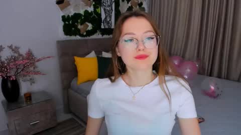 Snapshot of sereneflame chatting on February 2025 08:24:01 PM Ophelia online show from February 2025 08:24:01 PM