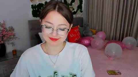 Snapshot of sereneflame chatting on February 2025 07:36:01 PM Ophelia online show from February 2025 07:36:01 PM