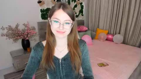 Snapshot of sereneflame chatting on March 2025 04:09:02 PM Ophelia online show from March 2025 04:09:02 PM