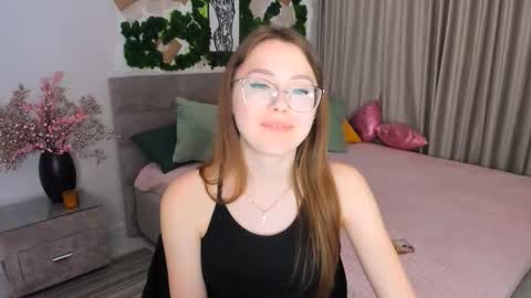 Snapshot of sereneflame chatting on March 2025 10:42:01 PM Ophelia online show from March 2025 10:42:01 PM