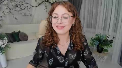 Snapshot of sereneflame chatting on September 2025 04:32:01 PM Ophelia online show from September 2025 04:32:01 PM