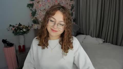 Snapshot of sereneflame chatting on September 2025 04:11:01 PM Ophelia online show from September 2025 04:11:01 PM