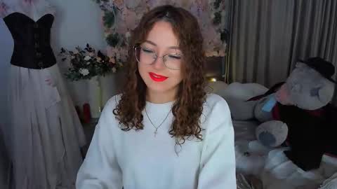 Snapshot of sereneflame chatting on November 2025 07:05:02 PM Ophelia online show from November 2025 07:05:02 PM