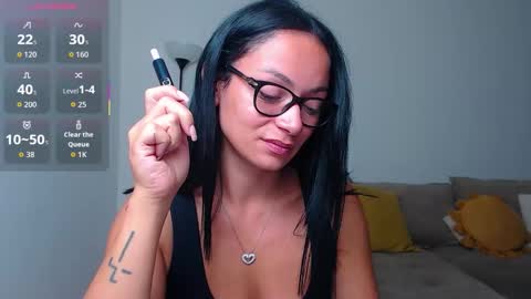 Snapshot of serenesophi chatting on September 2025 05:22:01 AM SereneSophi online show from September 2025 05:22:01 AM