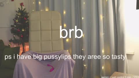 Hey Guys and Girls non-binary personalities  Im Sereta online show from December 2024 05:16:01 PM