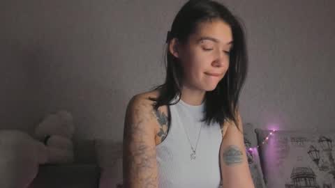 Snapshot of sergantt53 chatting on September 2025 03:22:01 AM Ariana online show from September 2025 03:22:01 AM