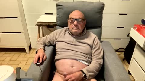 serge8413 online show from January 2025 03:56:01 AM