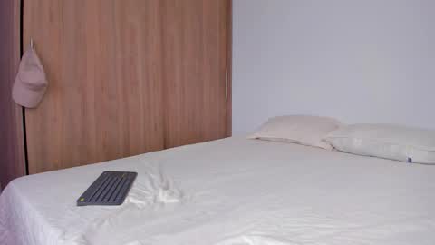 Serge online show from October 2025 06:41:02 PM