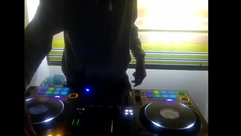 Dj Notorious aka bionik hand online show from February 2025 11:33:02 AM