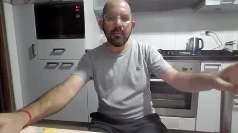 Snapshot of sergioruzafa80 chatting on February 2025 05:25:01 AM Sergio Russafa online show from February 2025 05:25:01 AM