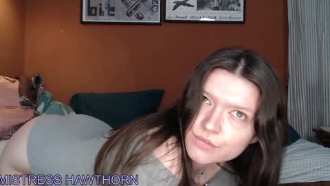 Miss Hawthorn online show from December 2024 10:11:01 PM