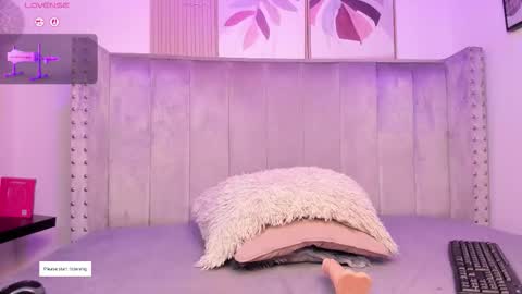 Danna  online show from February 2026 07:51:01 AM