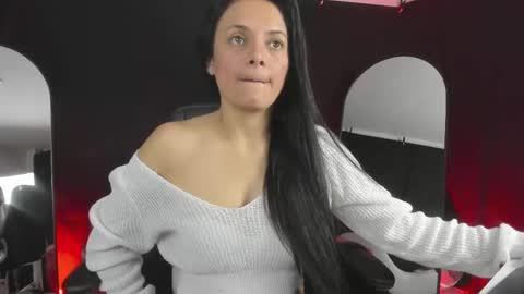 LUCERO online show from October 2025 03:10:02 AM