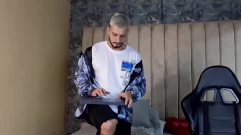 HEY IM SETH online show from February 2025 12:43:01 AM