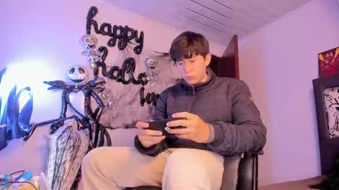 Snapshot of setsuna_10 chatting on November 2025 11:18:01 PM david online show from November 2025 11:18:01 PM