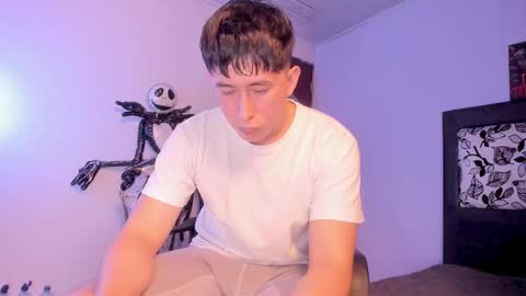 Snapshot of setsuna_10 chatting on November 2025 12:55:02 AM david online show from November 2025 12:55:02 AM